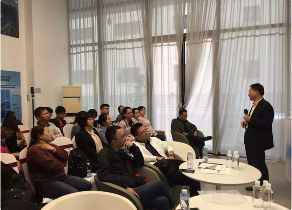 1541584603808997.png 03.png